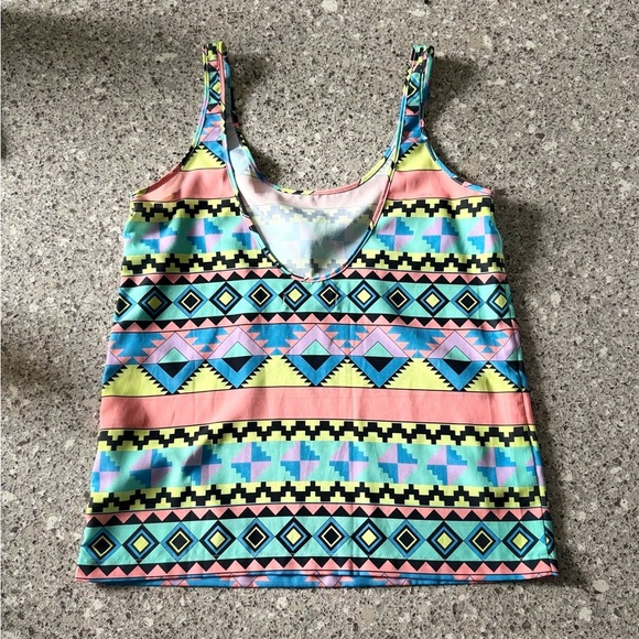 NASTY Gal Whitney Eve Colorful Geometric Print Women's Tank Top - Size Small ⭐ - Picture 4 of 10